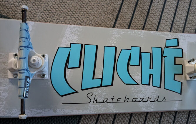 Cliche Banco Deck Review
